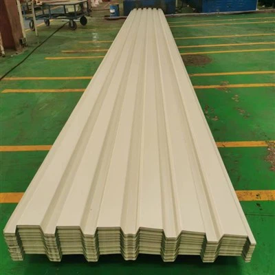 Silvergrå metallplåt väggpaneler